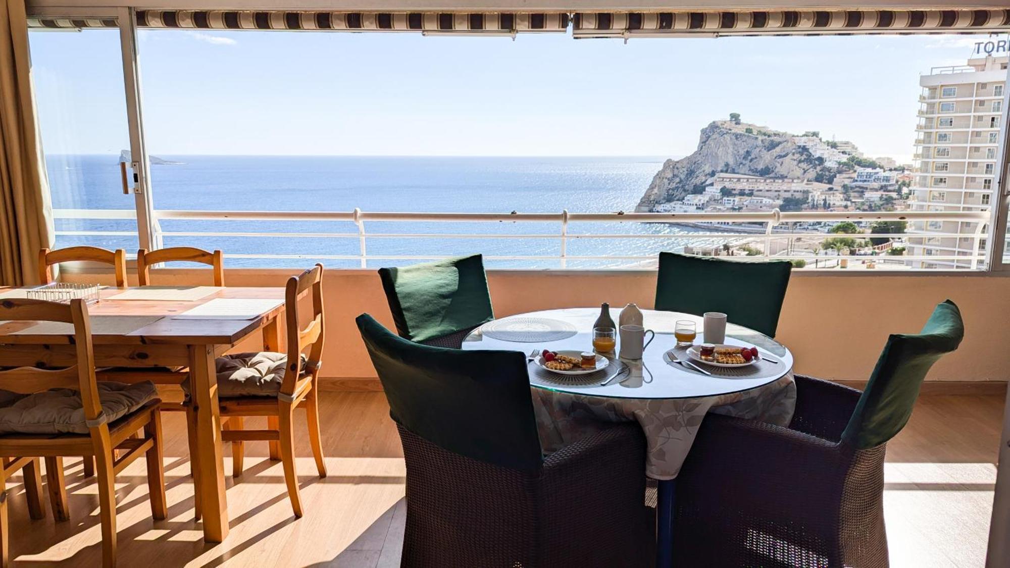 Coblanca Blue Sky Apartment Benidorm Bagian luar foto